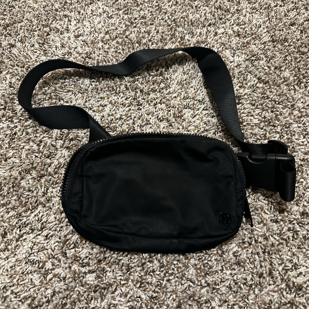 Lululemon Athletica Black Belt Bag